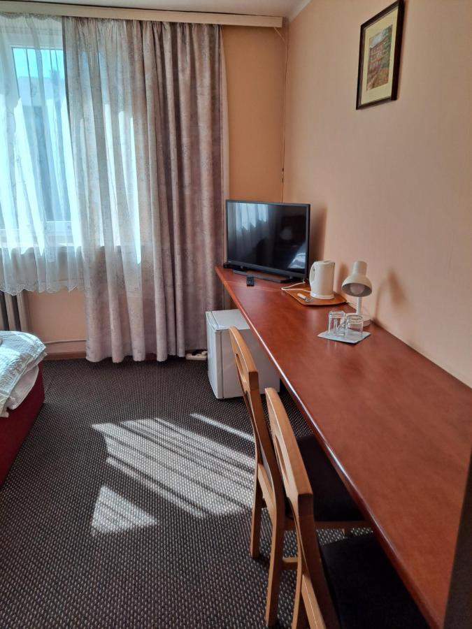 Karet Obiekt Hotelowy Skoczów Exterior foto